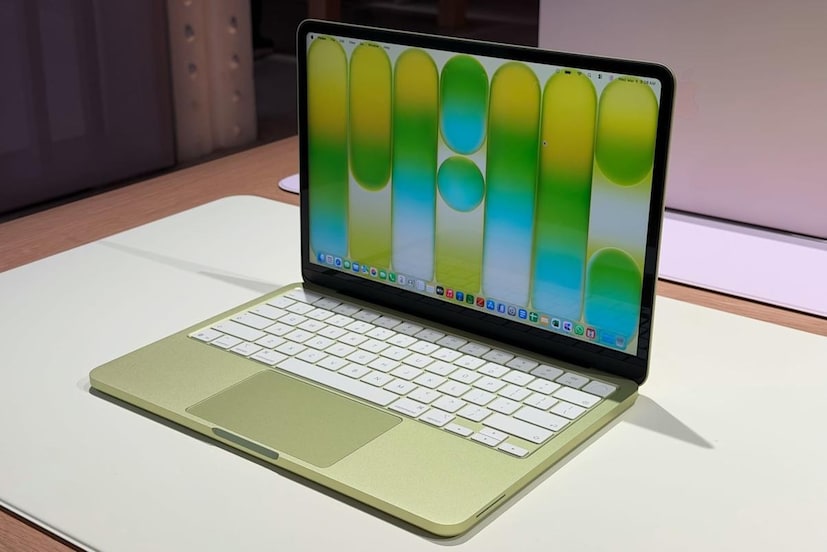 Apple ने ग्राहकांसाठी नवा बजेट फ्रंडली लॅपटॉप MacBook Neo लॉन्च केला आहे. या नव्या मॅकबुकमध्ये 13 इंच लिक्विड रेटिना डिस्प्ले आहे आणि हा लॅपटॉप कंपनीच्या A18 Pro चिपसेटवर काम करते. याच प्रोसेसरचा वापर iPhone 16 Pro आणि iPhone 16 Pro Max मध्येही करण्यात आला आहे. Apple ने ग्राहकांसाठी नवा बजेट फ्रंडली लॅपटॉप MacBook Neo लॉन्च केला आहे. या नव्या मॅकबुकमध्ये 13 इंच लिक्विड रेटिना डिस्प्ले आहे आणि हा लॅपटॉप कंपनीच्या A18 Pro चिपसेटवर काम करते. याच प्रोसेसरचा वापर iPhone 16 Pro आणि iPhone 16 Pro Max मध्येही करण्यात आला आहे.