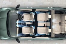 किती दिवस फॅमिलीला उन्हात फिरायला नेणार? घरी आणा 20 किमी मायलेज अन् 5.65 लाखांची 7 सीटर MPV