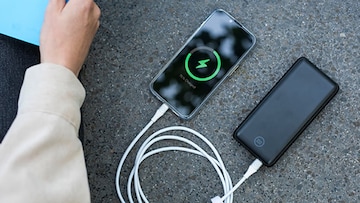 Power Bank फक्त फोन चार्ज करण्यासाठी नाही! हे यूज जाणून घेतल्यास व्हाल चकीत