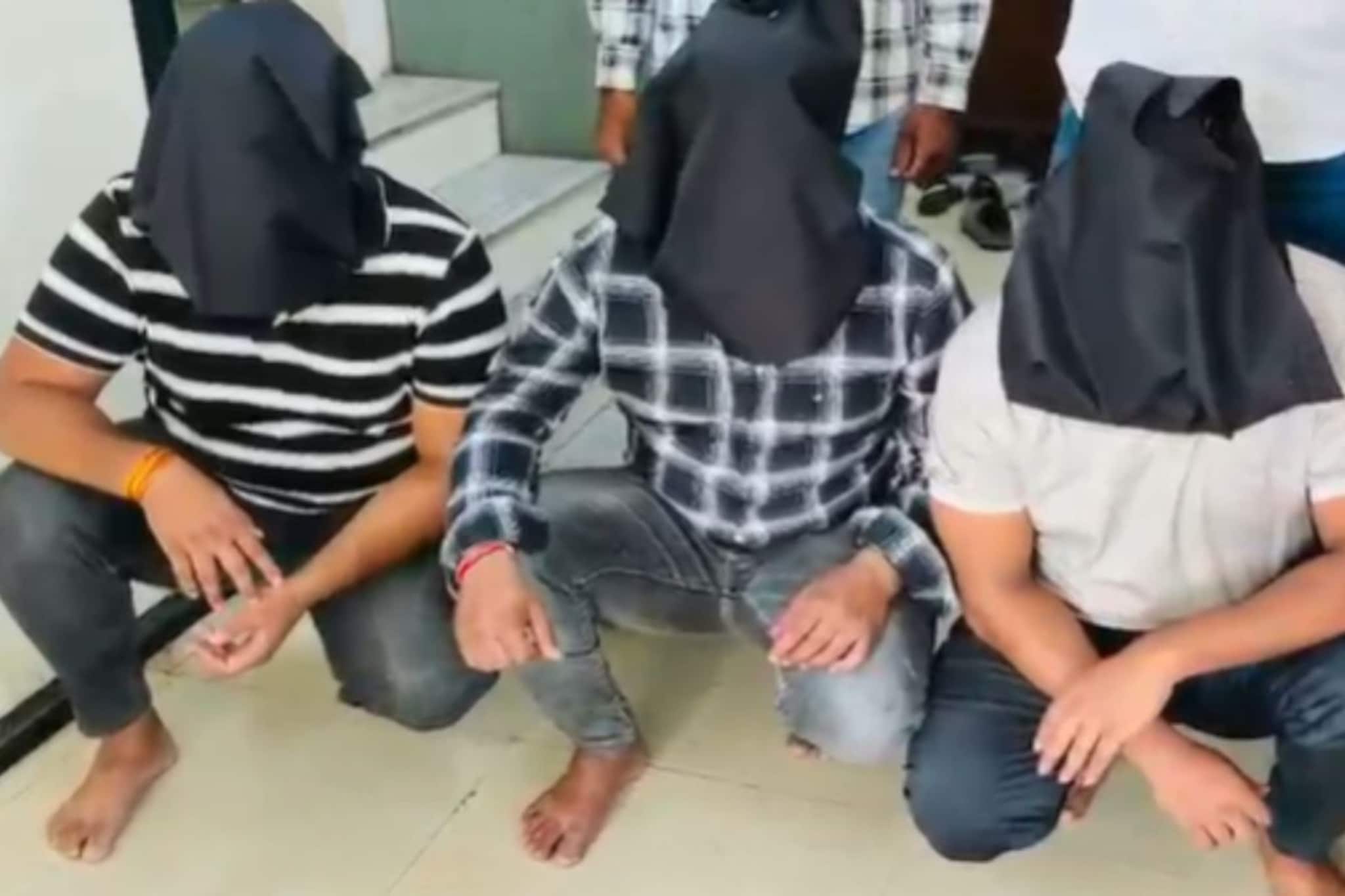  Pune:  टिंबर मार्केट हादरले! भरदिवसा व्यापाऱ्याला उचलले; दीड कोटींच्या फोनने पत्नीची उडाली झोप 