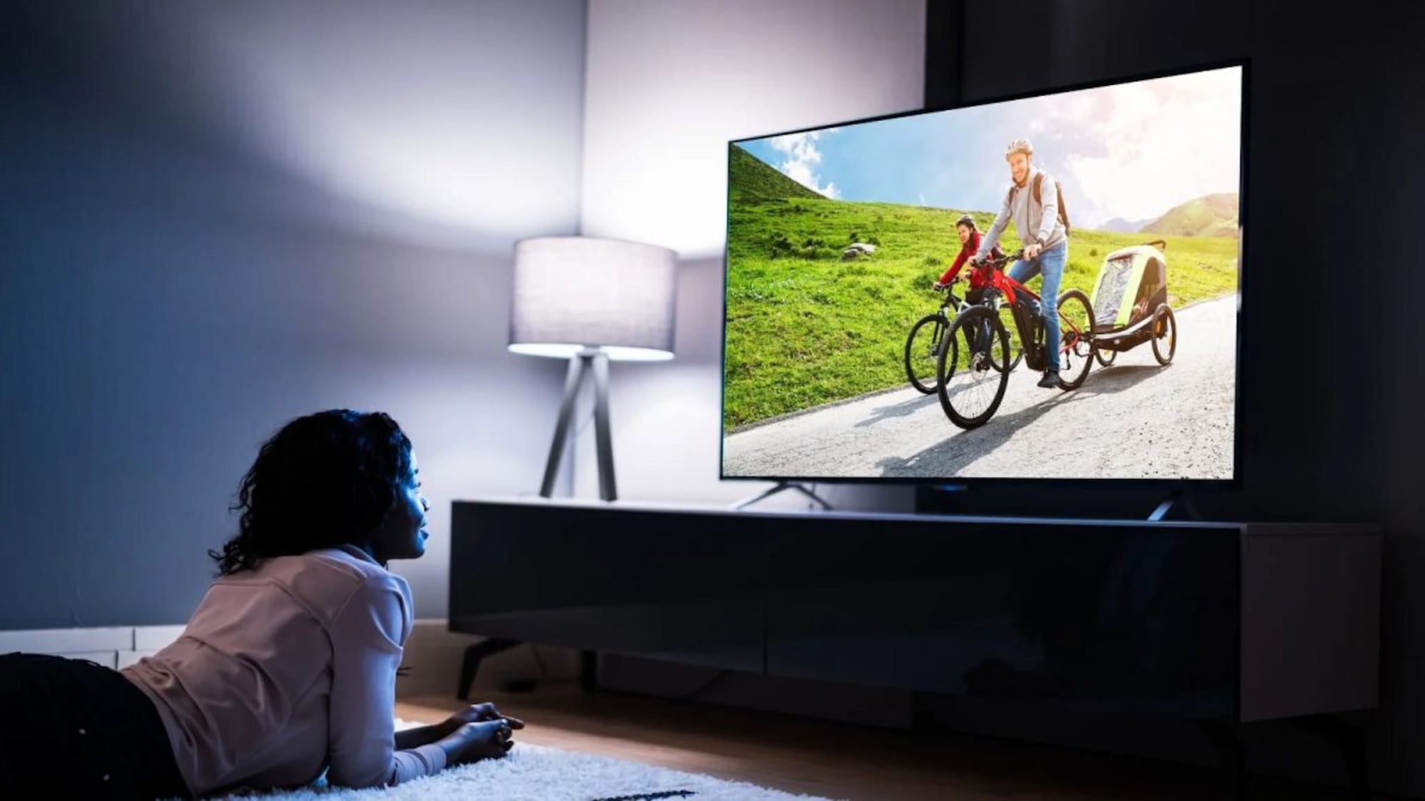 स्मार्ट TV खरेदी करताना चेक करा या 3 गोष्टी, अन्यथा होईल नुकसान