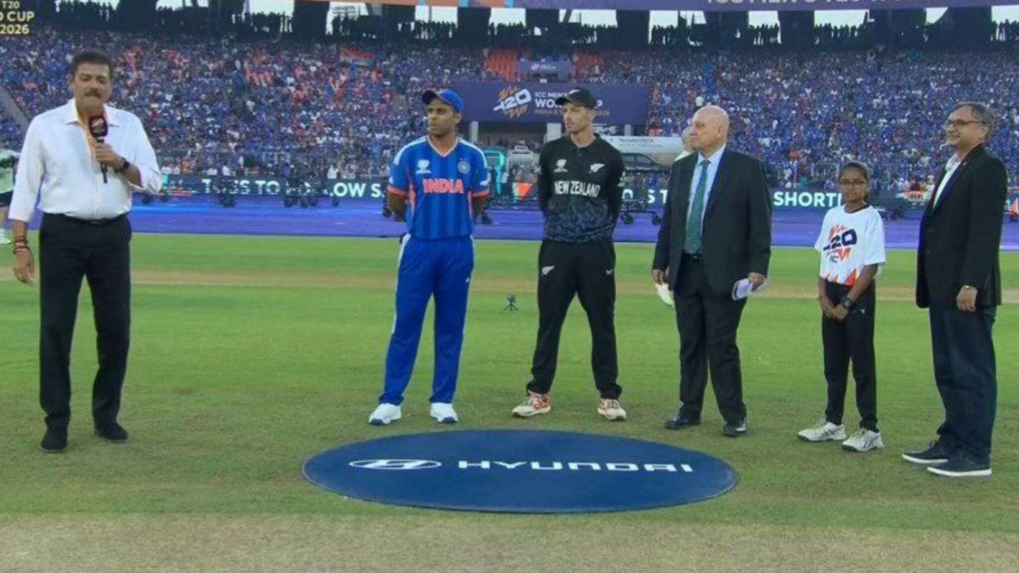 T20 World Cup Final: न्यूझीलंडने केली मोठी चूक, घातक खेळाडूला काढलं बाहेर; टीम इंडियाला वर्ल्डकप जिंकण्यासाठी कितीचे टार्गेट द्यावे लागले?