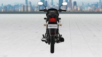 TVS Radeon: Cheapest Bike, 700km Range, 73km/l Mileage from ₹55,000!