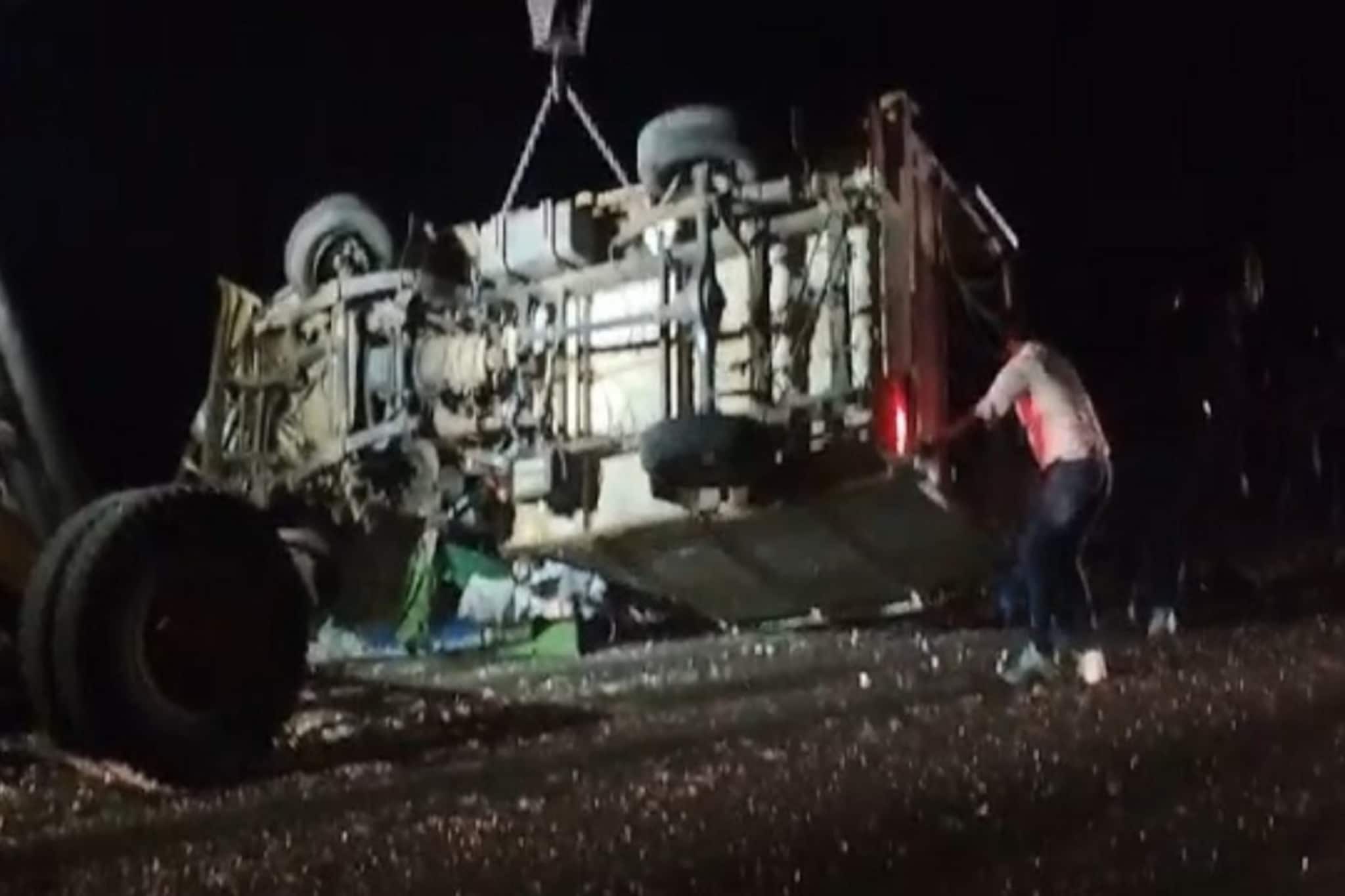 MP: मुख्यमंत्र्यांच्या कार्यक्रमावरून येणाऱ्या बस भीषण अपघात; जखमीला उपचारासाठी नागपूरात आणले, 10 जणांचा मृत्यू 