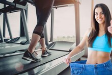 Weight Loss : तासंतास रनिंग किंवा हेव्ही वेट उचलण्याची गरज नाही, फक्त रोज 30 मिनिटं करा 'हे' वर्कआऊट