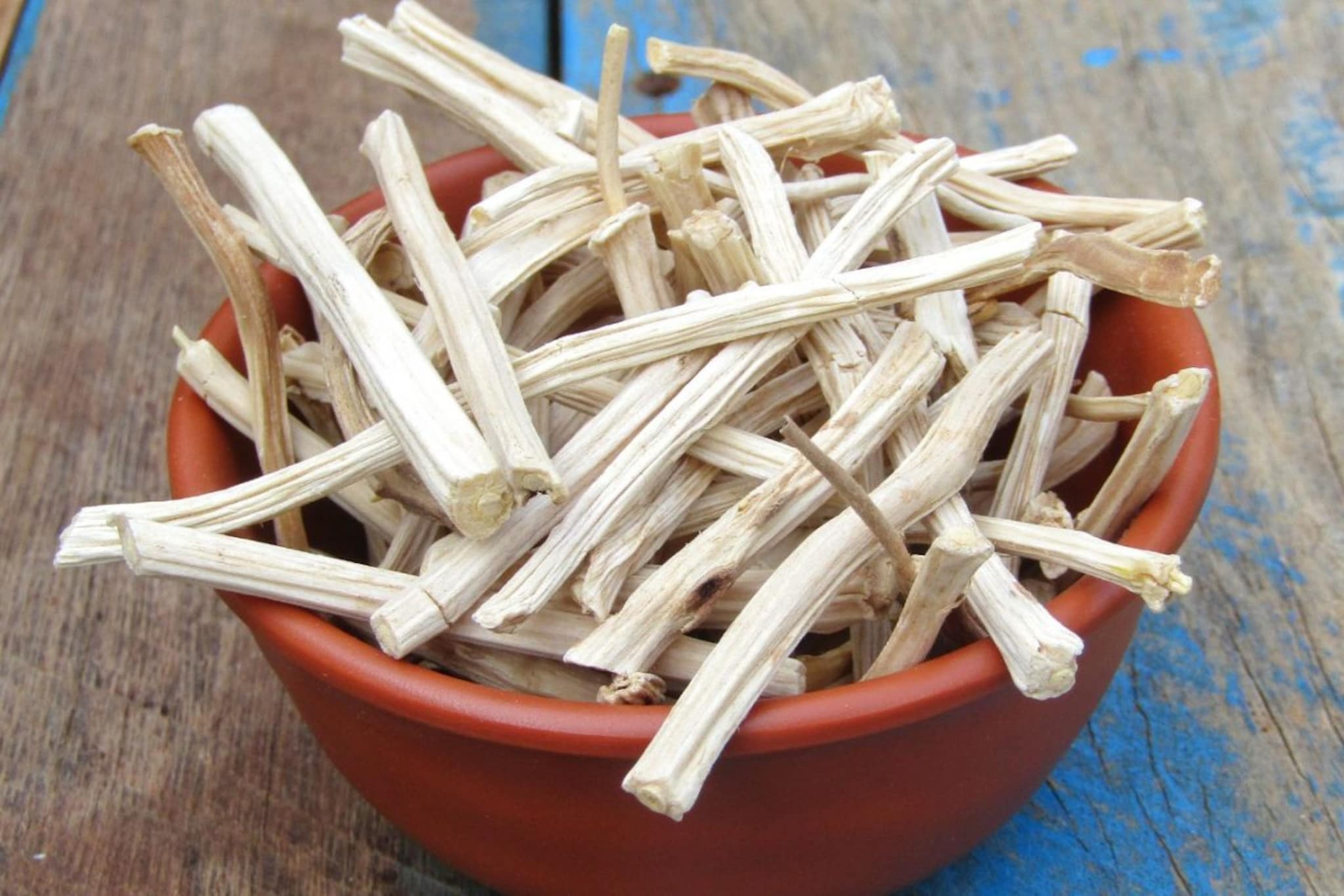 Women Health : शतावरीला का म्हणतात 'queen of herbs' ? जाणून घेऊया महिलांच्या अनेक समस्यांवर शतावरी का आहे रामबाण उपाय ?