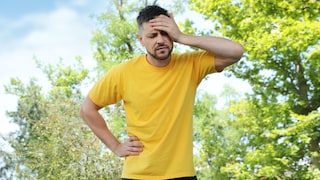 कडक उन्हात AC मधून बाहेर पडताना घ्या काळजी कडक उन्हात AC मधून बाहेर पडताना घ्या काळजी