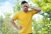 Summer Tips : एसीतून बाहेर पडून थेट सूर्यप्रकाशात गेल्याने काय होतं? डॉक्टरांनी दिली धक्कादायक माहिती