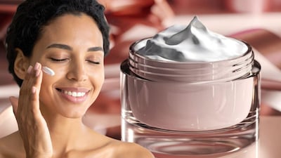 अनेक प्रोडक्टस त्वचेच्या सर्व समस्या कमी वेळेत संपवण्याचा दावा करतात. पण खरंच असं होऊ शकतं का? या प्रोडक्टस्मध्ये नेमकं असं काय असतं हे आपल्याला माहित असावं. जेणेकरून आपल्याला कोणत्याही प्रकारचा धोका राहणार नाही. यासाठी प्रोडक्टसचे लेबल वाचणं खूप गरजेचं असतं. 