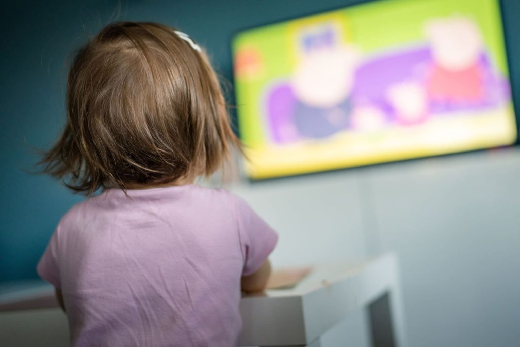 तुमची मुलं 'हे' कार्टून तर पाहत नाही? डॉक्टर म्हणाले वेळीच करा बंद! नाहीतर होईल मेंदूवर परिणाम तुमची मुलं 'हे' कार्टून तर पाहत नाही? डॉक्टर म्हणाले वेळीच करा बंद! नाहीतर होईल मेंदूवर परिणाम