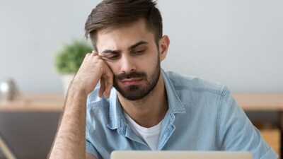 सतत बसून काम करताय? आरोग्यासाठी ब्रेक महत्त्वाचा, आयुर्वेद सांगतोय उपाय