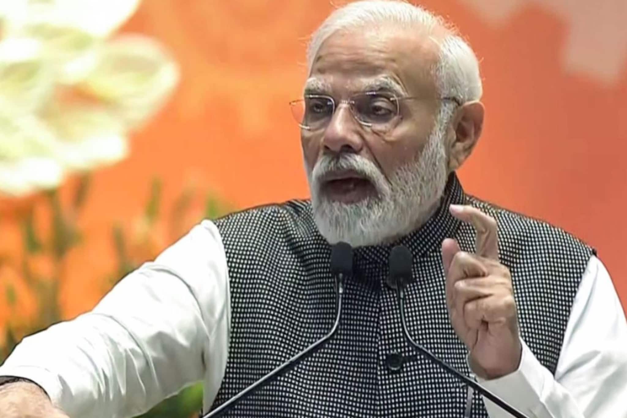 जागतिक जल दिनानिमित्त पंतप्रधान नरेंद्र मोदींनी जलसंधारणाप्रती आपली वचनबद्धता व्यक्त केली