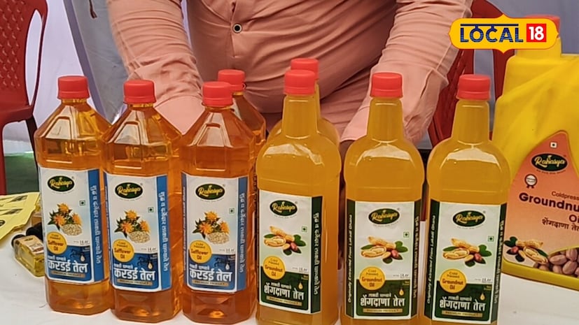 अनेक तरुणांचे स्वप्न असतं की स्वतःचा काही ना काही व्यवसाय असावा. हेच स्वप्न पूर्ण करण्यासाठी संदीप नंदकिशोर कापसे यांनी खाजगी नोकरी सोडून व्यवसाय सुरू केला आहे. लाकडी घाण्याच्या तेल व्यवसायातून महिन्याला 3 ते 4 लाखांची उलाढाल करत आहे. अनेक तरुणांचे स्वप्न असतं की स्वतःचा काही ना काही व्यवसाय असावा. हेच स्वप्न पूर्ण करण्यासाठी संदीप नंदकिशोर कापसे यांनी खाजगी नोकरी सोडून व्यवसाय सुरू केला आहे. लाकडी घाण्याच्या तेल व्यवसायातून महिन्याला 3 ते 4 लाखांची उलाढाल करत आहे.