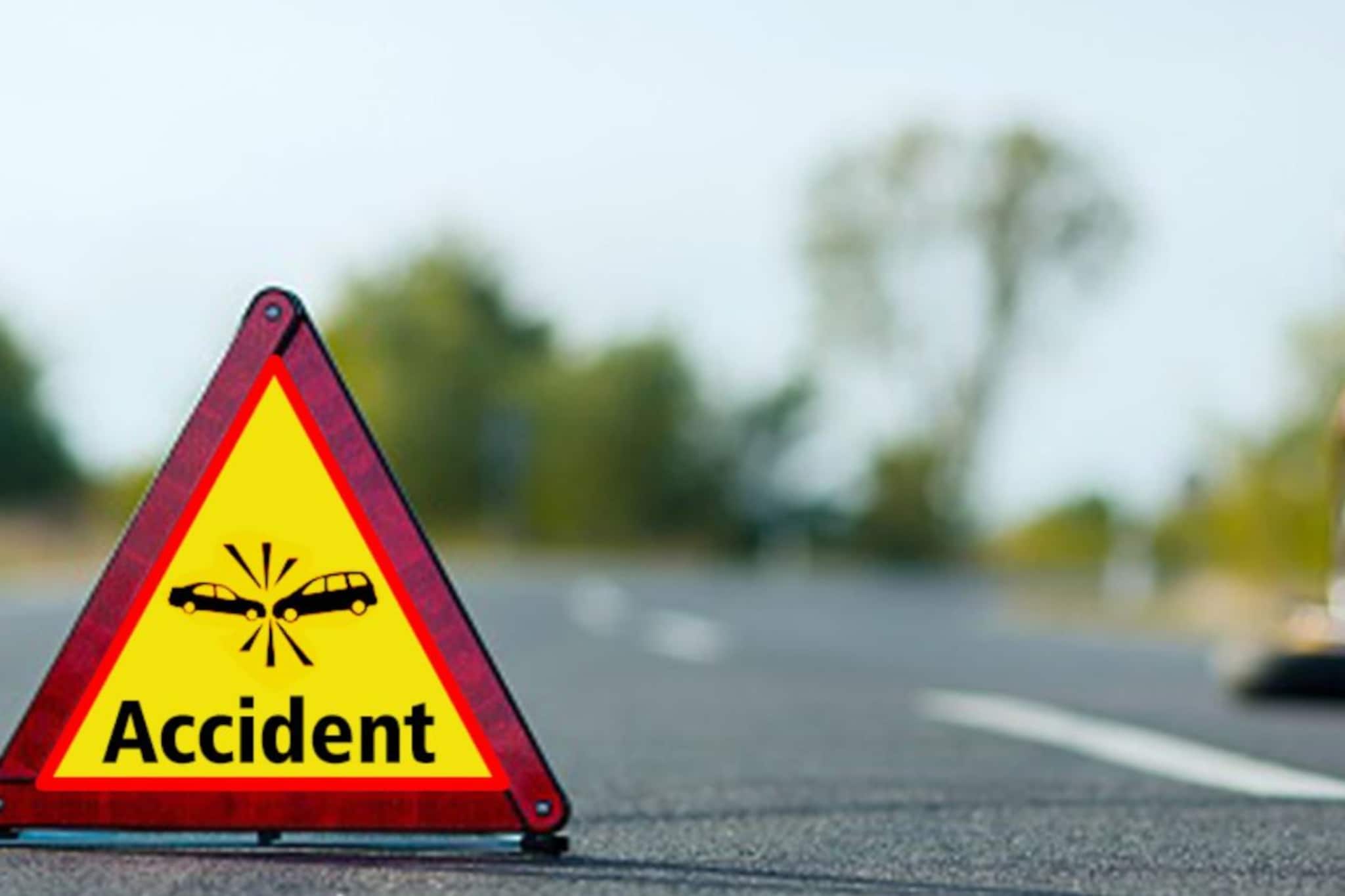 धुळवडीच्या सणाला गालबोट! वाशिममध्ये भीषण अपघात, तरुणाचा जागीच मृत्यू धुळवडीच्या सणाला गालबोट! वाशिममध्ये भीषण अपघात, तरुणाचा जागीच मृत्यू