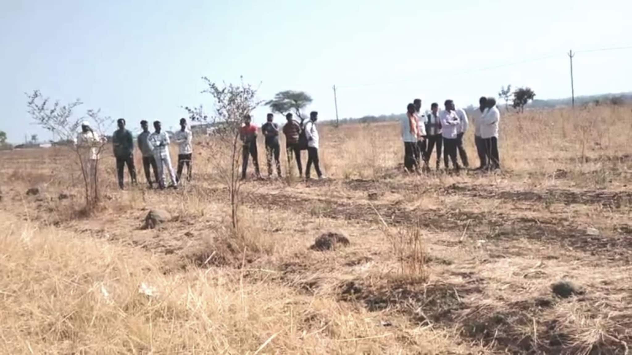 Buldhana: बायकोला त्रास दिला, शेतात बोलावून दगडाने ठेचून संपवला, पतीच्या कृत्याने बुलडाणा हादरलं