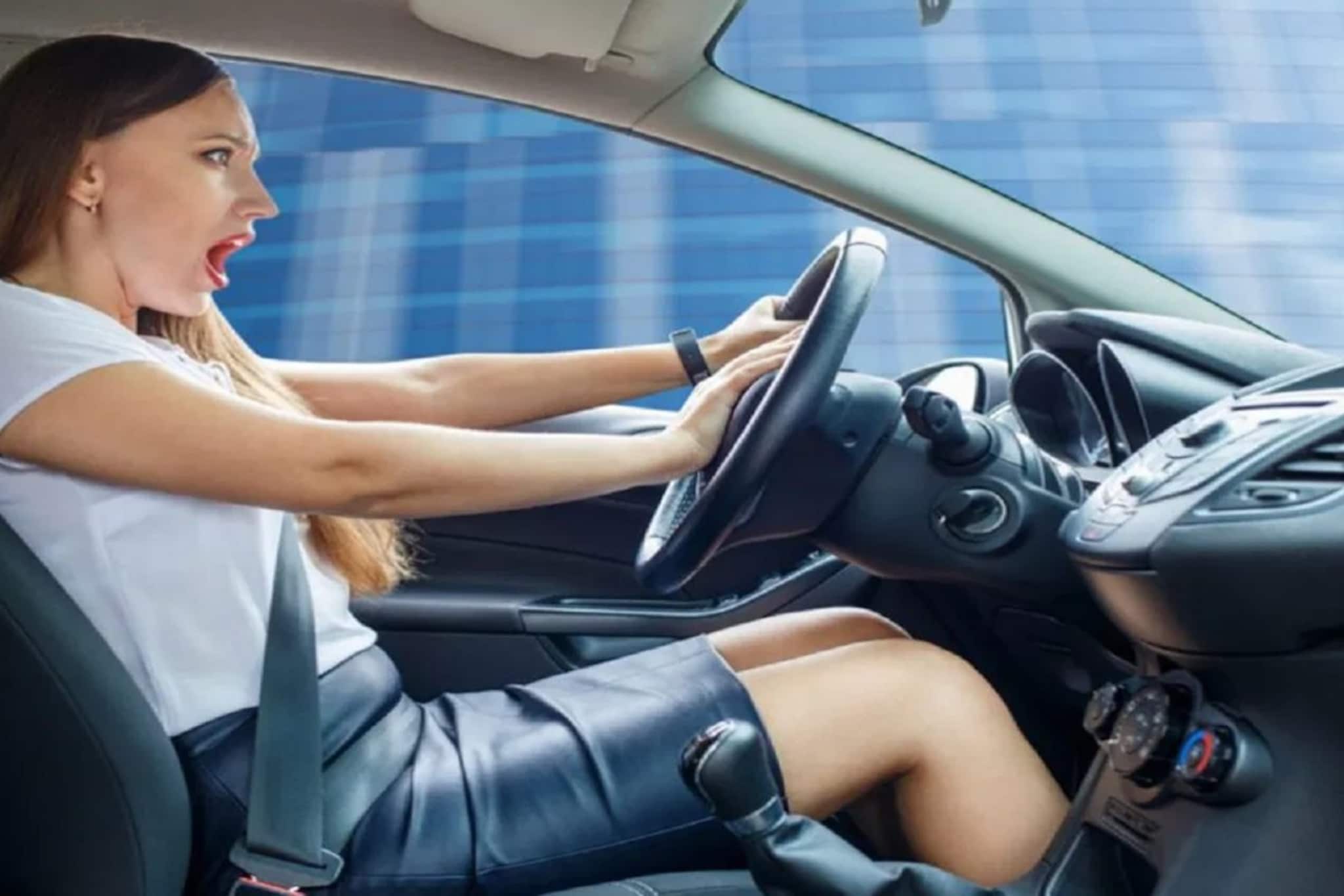 कारचं ब्रेक अचानक फेल झाल्यास काय करायचं? पाहा या 5 सेफ्टी टिप्स, वाचेल जीव 