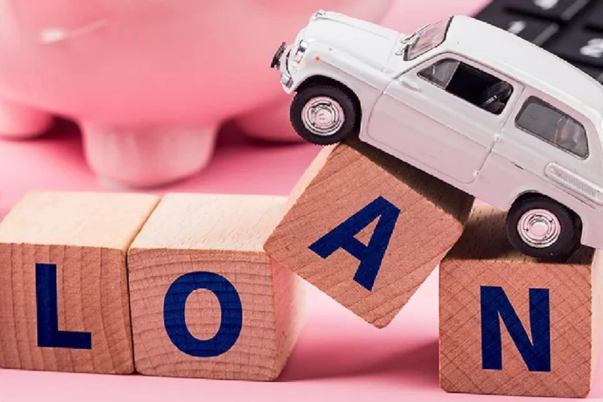 बँकेतून कार लोन घेताय? अप्लाय करण्यापूर्वी जाणून घ्या नियम, कधीच रिजेक्ट होणार नाही फाइल