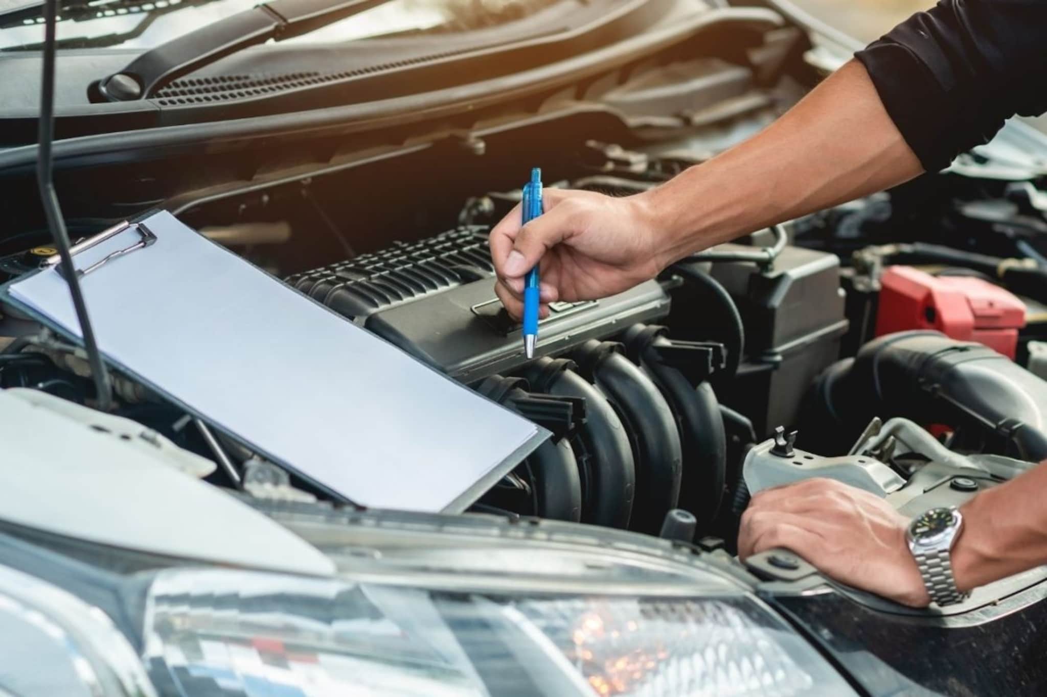 Car Service : 10 हजार किलोमीटर की 1 वर्ष? कारची पहिली सर्व्हिसिंग नक्की कधी करावी? 'या' गोष्टी नेहमी लक्षात ठेवा