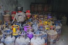 छत्रपती संभाजीनगरमध्ये 450 सिलेंडरचा संशयास्पद साठा,MIDCच्या कारवाईत घटना उघड, गॅसचा तुटवडा असताना चाललंय काय?
