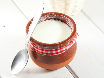 Curd vs Buttermilk : दही की ताक? उन्हाळ्यात पोटाच्या आरोग्यासाठी काय सर्वात भारी? तज्ज्ञ काय म्हणाले वाचा