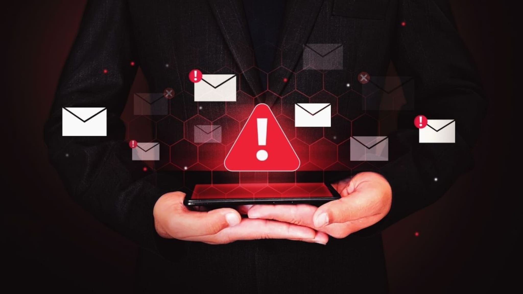 Cyber Crime : एका क्लिकमुळे कसं रिकामी होतं अकाउंट? सायबर अटॅक नक्की कसं होतं? हे रोखण्यासाठी उपाय काय, वाचा