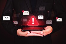 Cyber Crime : एका क्लिकमुळे कसं रिकामी होतं अकाउंट? सायबर अटॅक नक्की कसं होतं? हे रोखण्यासाठी उपाय काय, वाचा