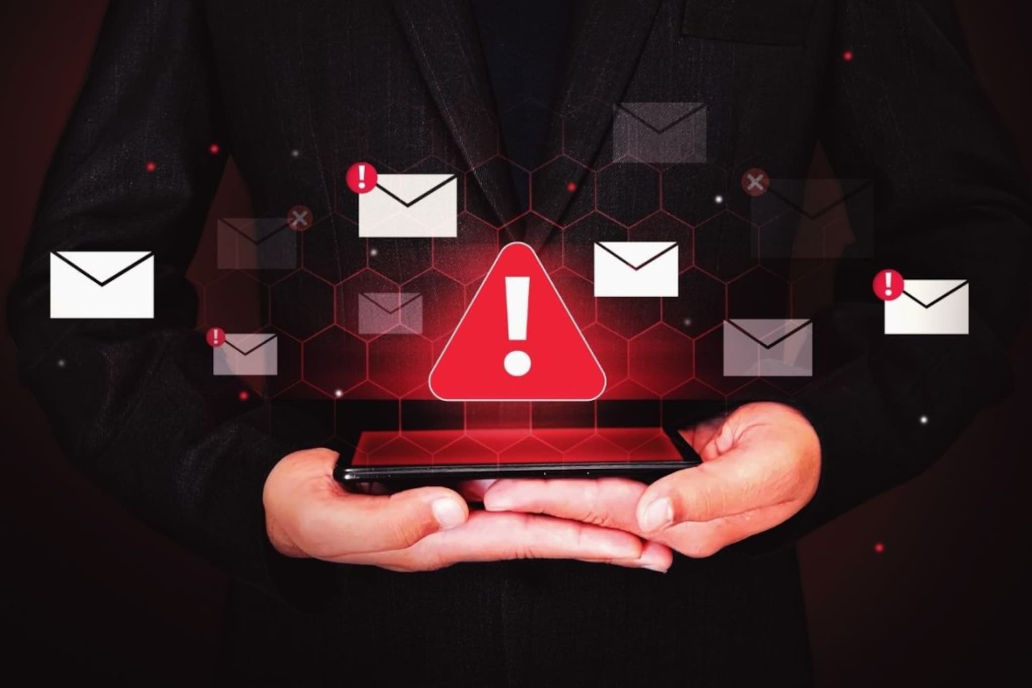 Cyber Crime : एका क्लिकमुळे कसं रिकामी होतं अकाउंट? सायबर अटॅक नक्की कसं होतं? हे रोखण्यासाठी उपाय काय, वाचा