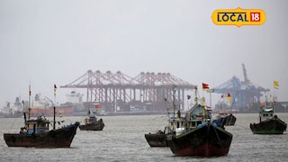 मासळी महागणार! गॅस पेट्रोलनंतर डिझेलचा भडका, मासेमारी व्यवसाय संकटात, काय घडतंय? मासळी महागणार! गॅस पेट्रोलनंतर डिझेलचा भडका, मासेमारी व्यवसाय संकटात, काय घडतंय?