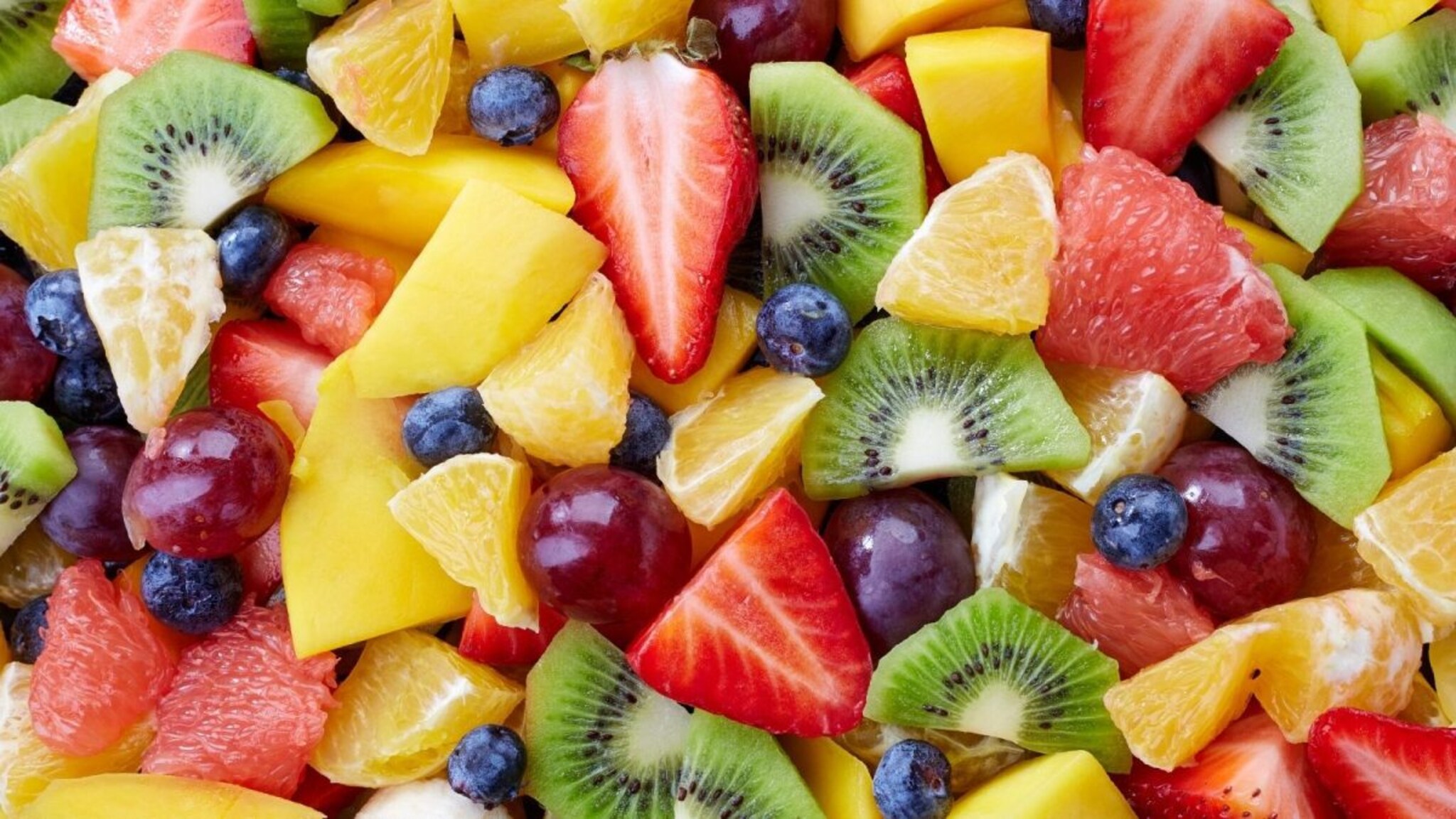 Fruits Fact : रात्री झोपण्यापूर्वी फळे खाल्ल्याने वजन वाढतंय? काय सांगतं विज्ञान? जाणून घ्या सत्य