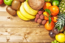 Fruits : रात्री फळे खाल्ल्याने खरोखरच वजन वाढते? काय सांगते विज्ञान आणि आयुर्वेदाचा 'हा' महत्त्वाचा सल्ला