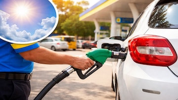 उन्हाळ्यात गाडीची फ्यूल टँक फूल करताय? थोडं थांबा! आधी हे वाचा उन्हाळ्यात गाडीची फ्यूल टँक फूल करताय? थोडं थांबा! आधी हे वाचा