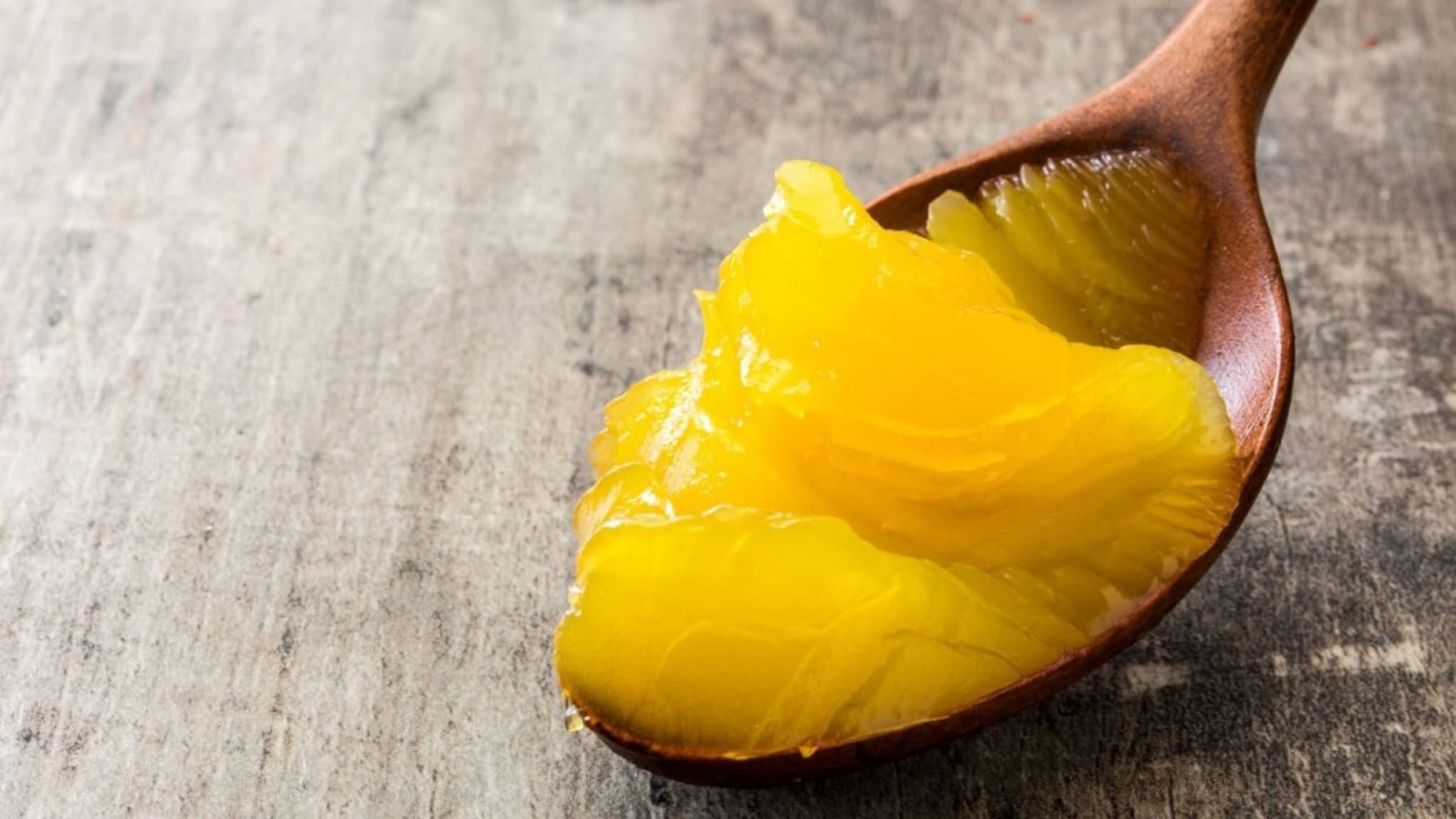 मलाईतून तूप बनवल्यावर उरलेला भाग फेकू नका; 'या' जुगाडाने मिळेल अतिरिक्त देशी तूप