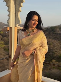 तो क्षण जादुई! 2 दिवस उदयपूरमध्ये होती गिरिजा ओक, तिथे असं घडलं? सगळं वाटू लागलं मॅजिकल, PHOTO तो क्षण जादुई! 2 दिवस उदयपूरमध्ये होती गिरिजा ओक, तिथे असं घडलं? सगळं वाटू लागलं मॅजिकल, PHOTO