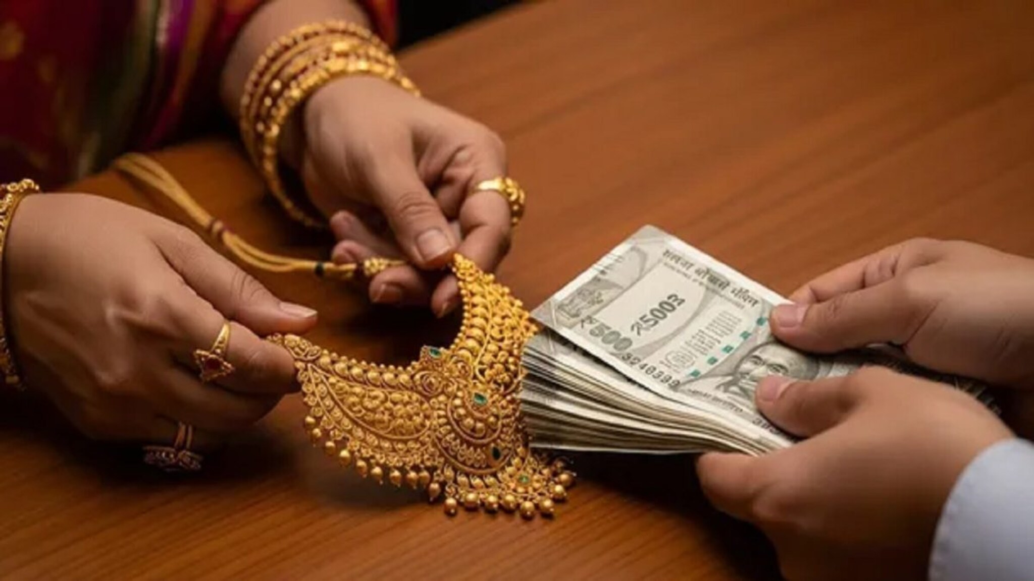 सर्वात स्वस्त Gold Loan कुठे मिळतं? पाहा कोणती बँक-एनबीएफसी देतेय आकर्षक ऑफर 