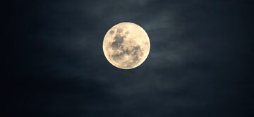 हिंदू वर्षातील शेवटची अमावस्या! आज 'या' 6 वस्तू दान कराच, पितृदोष होईल दूर; लागेल पुण्य