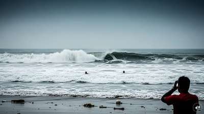 AI Image : रत्नागिरीच्या आरे-वारे समुद्रात दोघे बुडाले, एकाचा मृत्यू, पालघरच्या कुटुंबावर कोसळला दु:खाचा डोंगर 