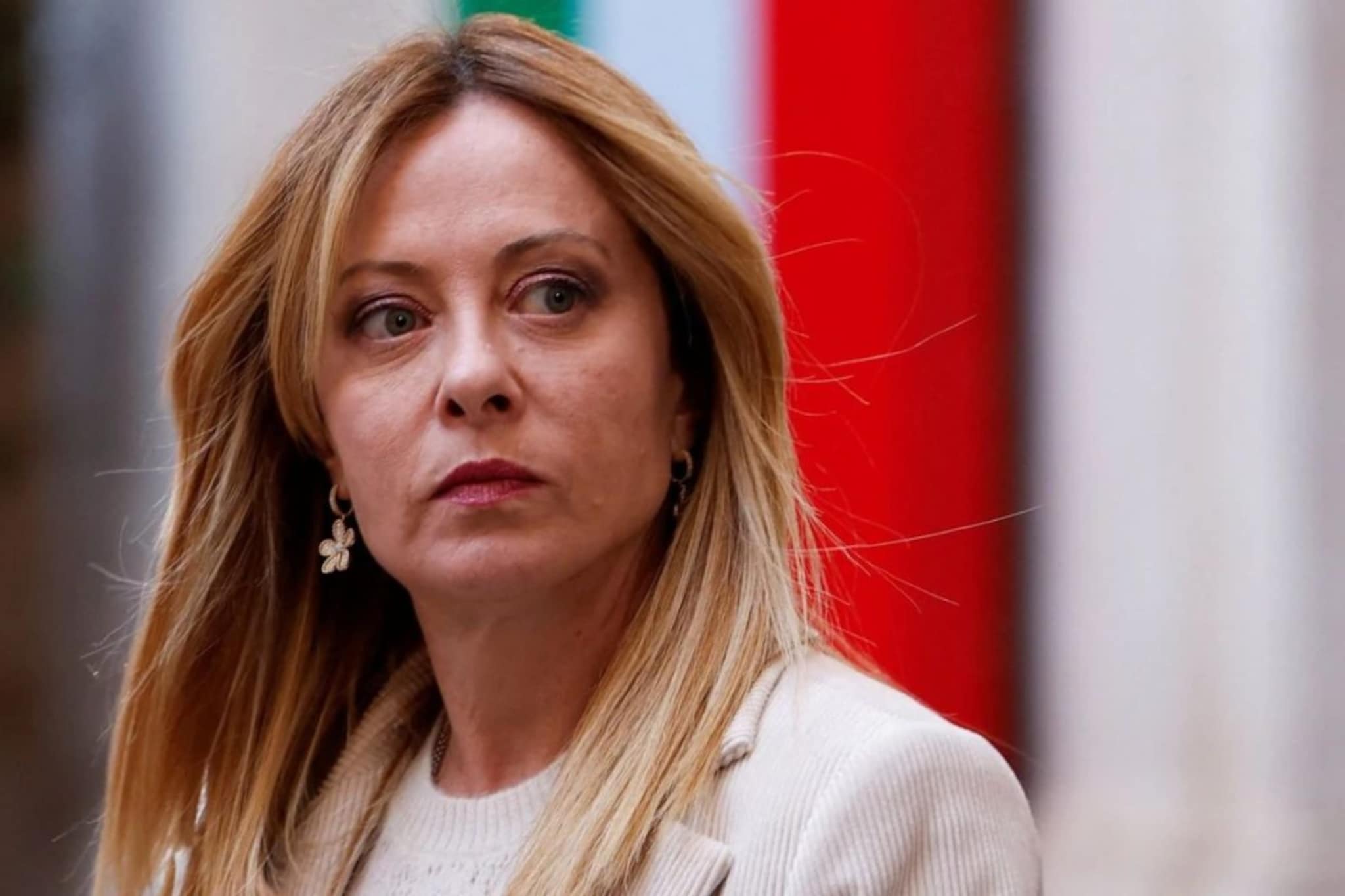 इटलीच्या मिल्ट्री बेसवर इराणचा भयानक हल्ला, एक विमान उद्ध्वस्त, आता Nato ची एन्ट्री होणार? इटलीच्या मिल्ट्री बेसवर इराणचा भयानक हल्ला, एक विमान उद्ध्वस्त, आता Nato ची एन्ट्री होणार?