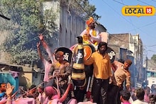 137 वर्षांची परंपरा, राजासंगे लोक खेळतात महाराष्ट्रात इथं होळी, हत्तीवरून होते रेवड्यांची उधळण, Video