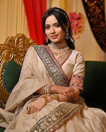 पनवेलमध्ये हल्ला झालेली Jannat Zubair TV ची सर्वांत महागडी हिरोईन, संपत्तीचा आकडा शॉकिंग पनवेलमध्ये हल्ला झालेली Jannat Zubair TV ची सर्वांत महागडी हिरोईन, संपत्तीचा आकडा शॉकिंग