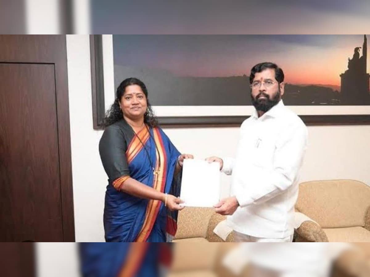 काँग्रेसचा हात सोडून धनुष्यबाण पकडला! 3 वर्षांतच जबर प्रमोशन; कोण आहेत ज्योती  वाघमारे? | महाराष्ट्र बातम्या - News18 Marathi