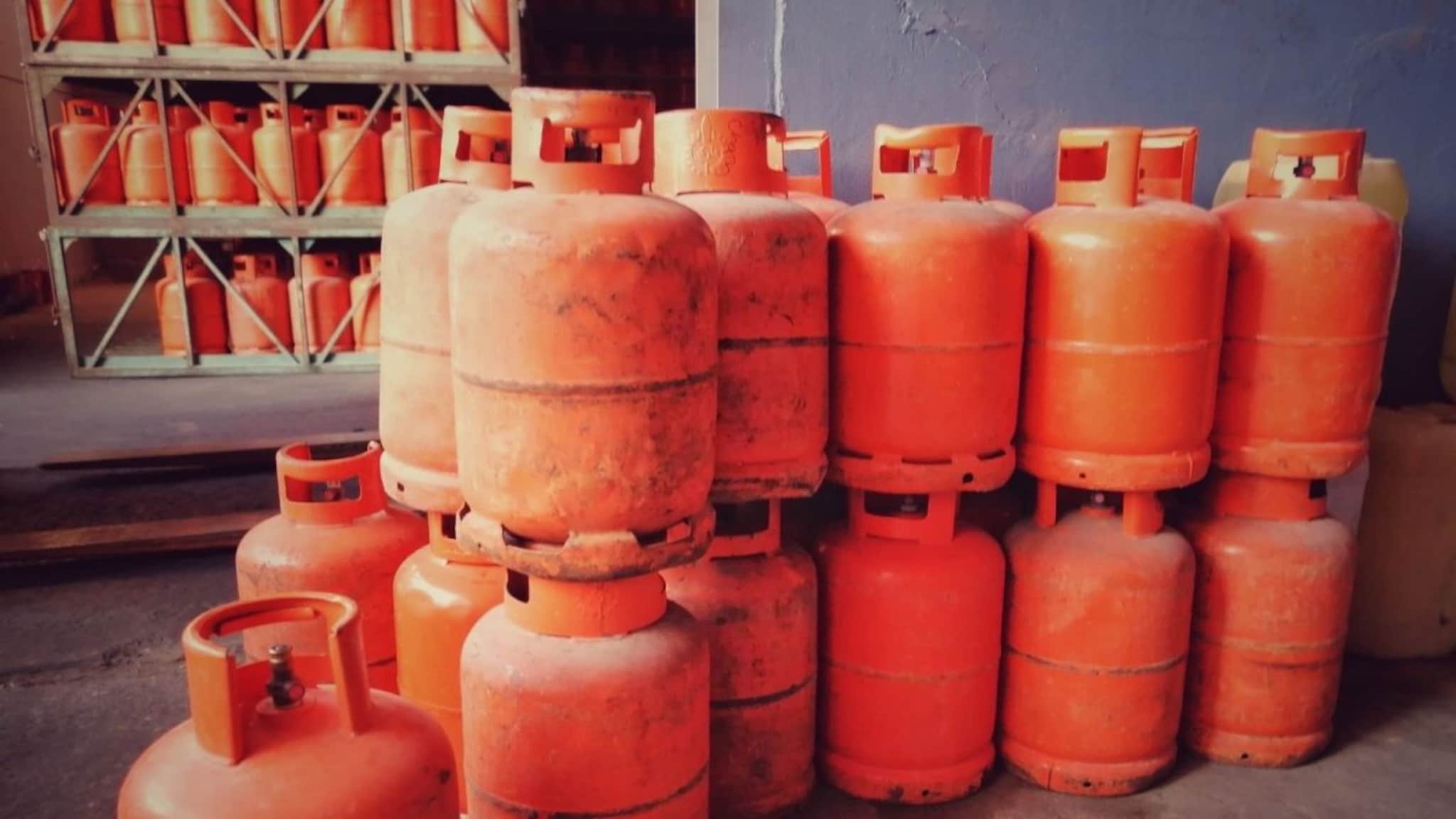 LPG : ही पहिली वेळ नाही.... 2026 पूर्वी भारतात कधी निर्माण झाला होता गॅसचा तुटवडा? पाहा यादी