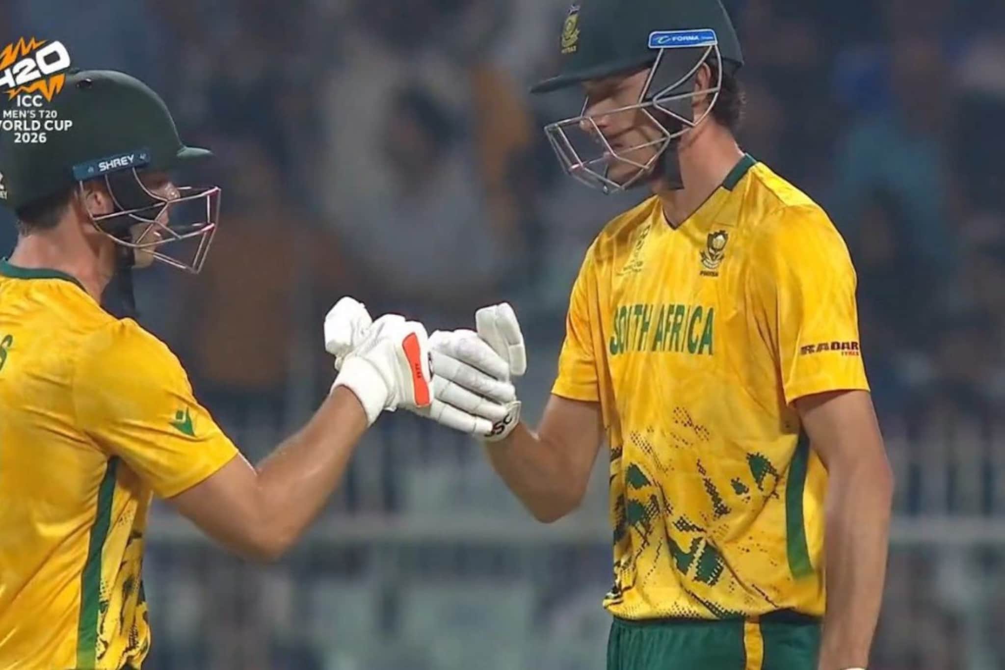 पहिल्या सेमी फायनलला शॉकींग ट्विस्ट, 77 वर निम्मा संघ तंबूत, 6 फुट 8 इंचाचा खेळा