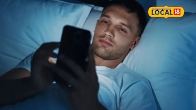 Mobile Before Bed? Quit Now! Brain Health, Sleep at Risk