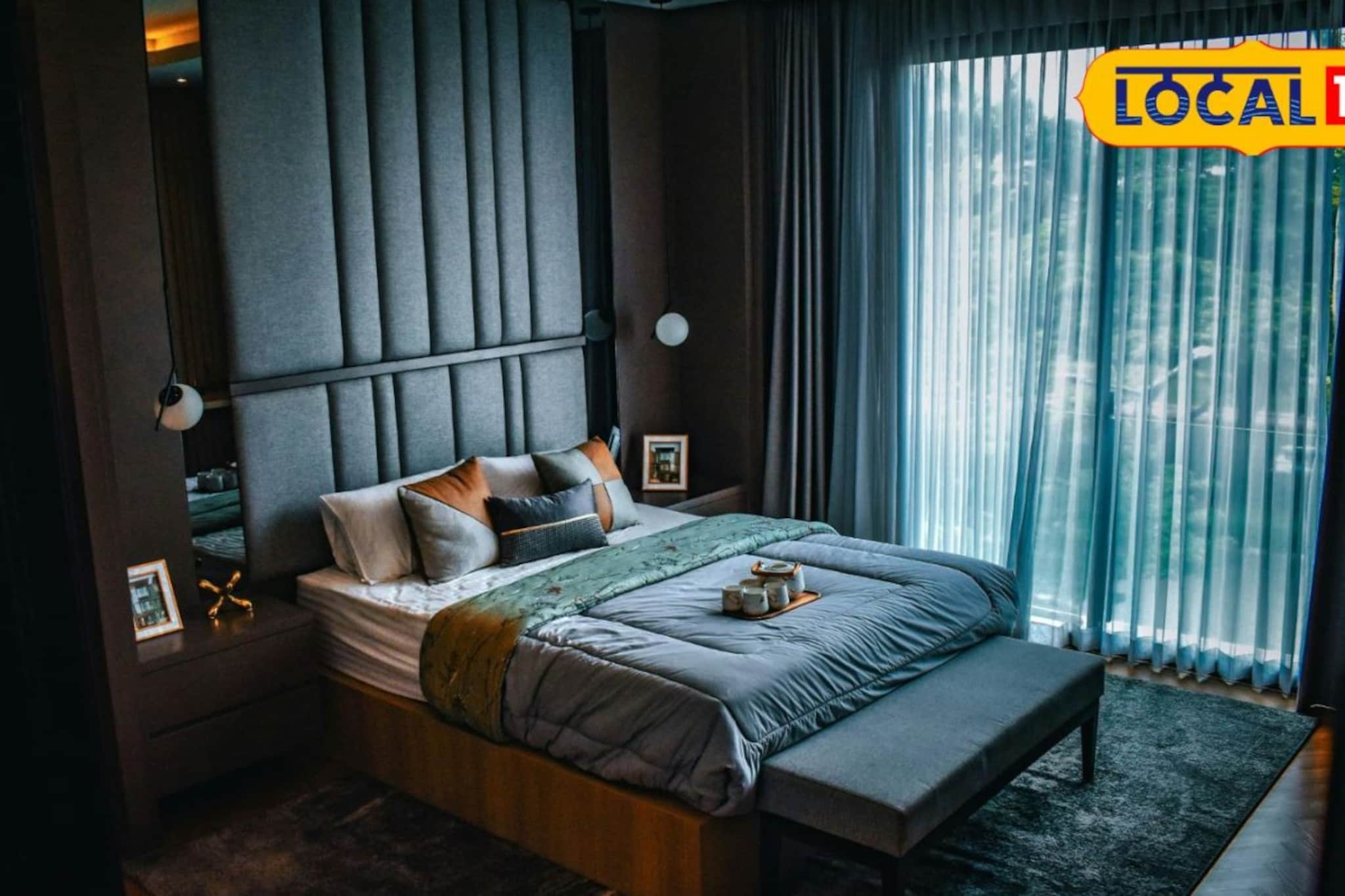 प्रियकरासोबत हॉटेलमध्ये गेली...; कर्मचाऱ्यांनी दरवाजा उघडताच पाहावे लागले भयंकर दृश्य प्रियकरासोबत हॉटेलमध्ये गेली...; कर्मचाऱ्यांनी दरवाजा उघडताच पाहावे लागले भयंकर दृश्य