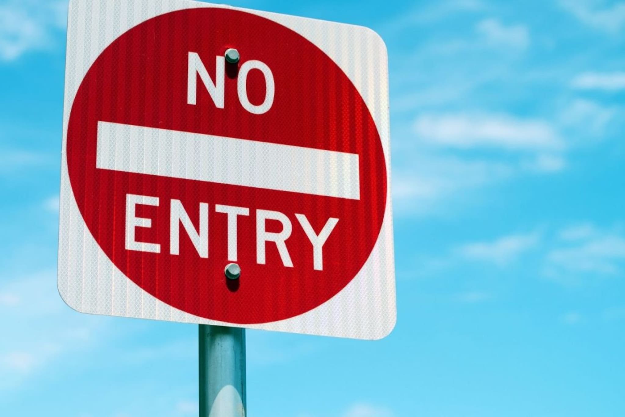 पृथ्वीवरील 10 सिक्रेट ठिकाणं जिथे जाण्यासाठी माणसाला आहे बंदी, असं काय आहे तिथे?