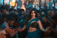 घाणेरडं गाणं, अश्लील कोरिओग्राफी; डबल मिनिंग गाणं आंगलट येताच गीतकाराने जोडले हात, सांगितलं कोणाचा दबाव होता