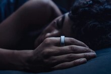 आता स्मार्टवॉच नाही, स्मार्ट रिंगचा जमाना! स्लिप ट्रॅकिंग, 8 दिवसांची बॅटरी... पाडव्याला पार्टनरला गिफ्ट द्या!