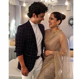 15 वर्षांचा संसार, तरी प्रियाला हवं आहे दीपिका-रणवीरवालं प्रेम! उमेशला पाठवते त्यांचे 'ते'वाले व्हिडीओ