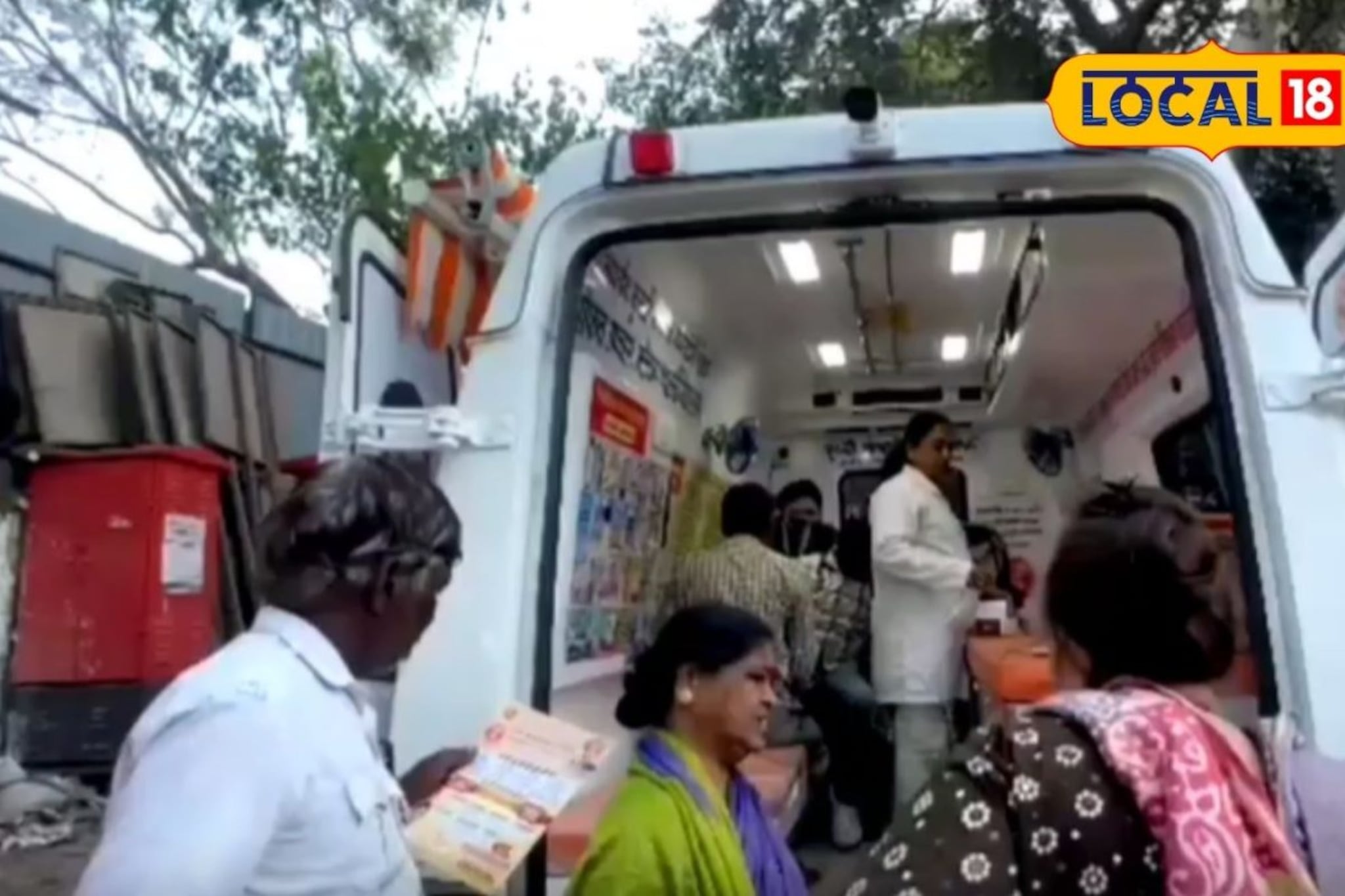 अशी ही आरोग्य सेवा! अवघ्या 5 रुपयांत उपचार, उमेश यांचा अनोखा उपक्रम काय? Video