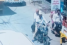 'शंभराच्या नोटा देतो, 500ची नोट द्या' बोलता बोलता भर रस्त्यावर खिश्यातून पैसे गायब केले, वृद्धाला कळलंही नाही!